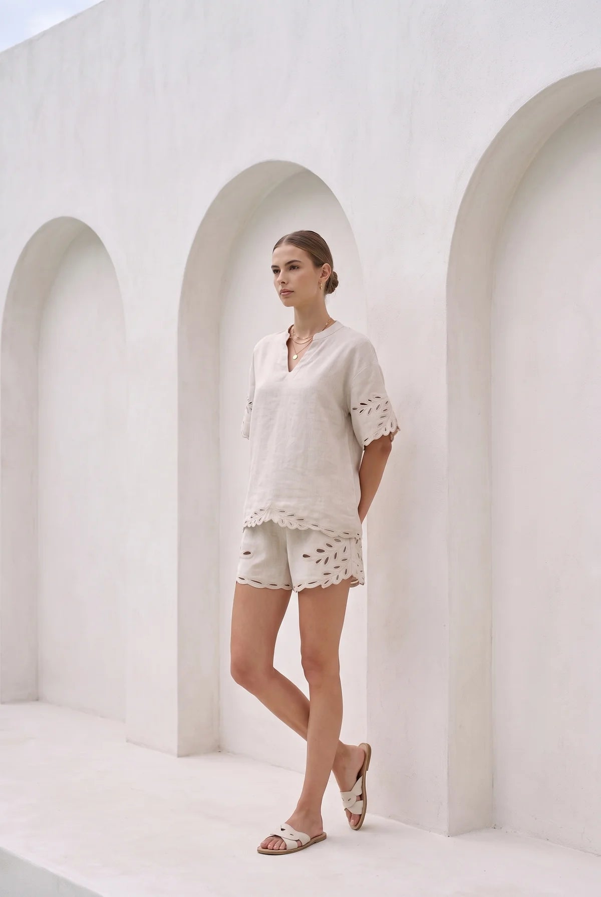 IVY EMBROIDERED BLOUSE
