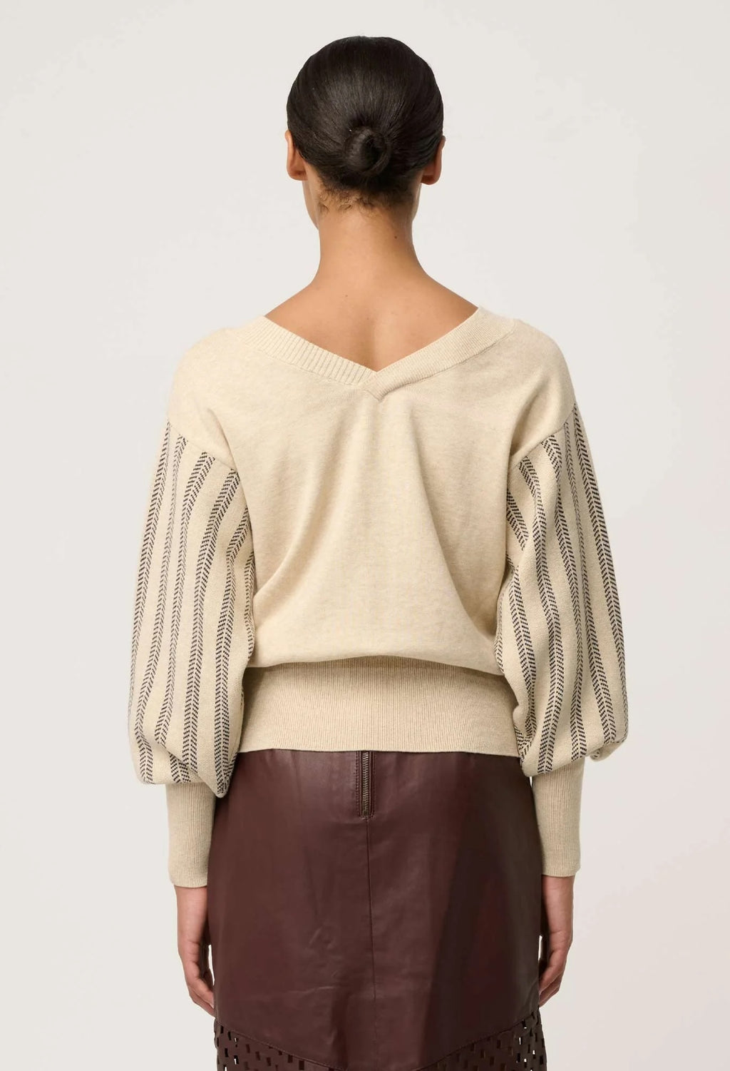 Elsie Cotton Cashmere Blend V Neck Jacquard Knit