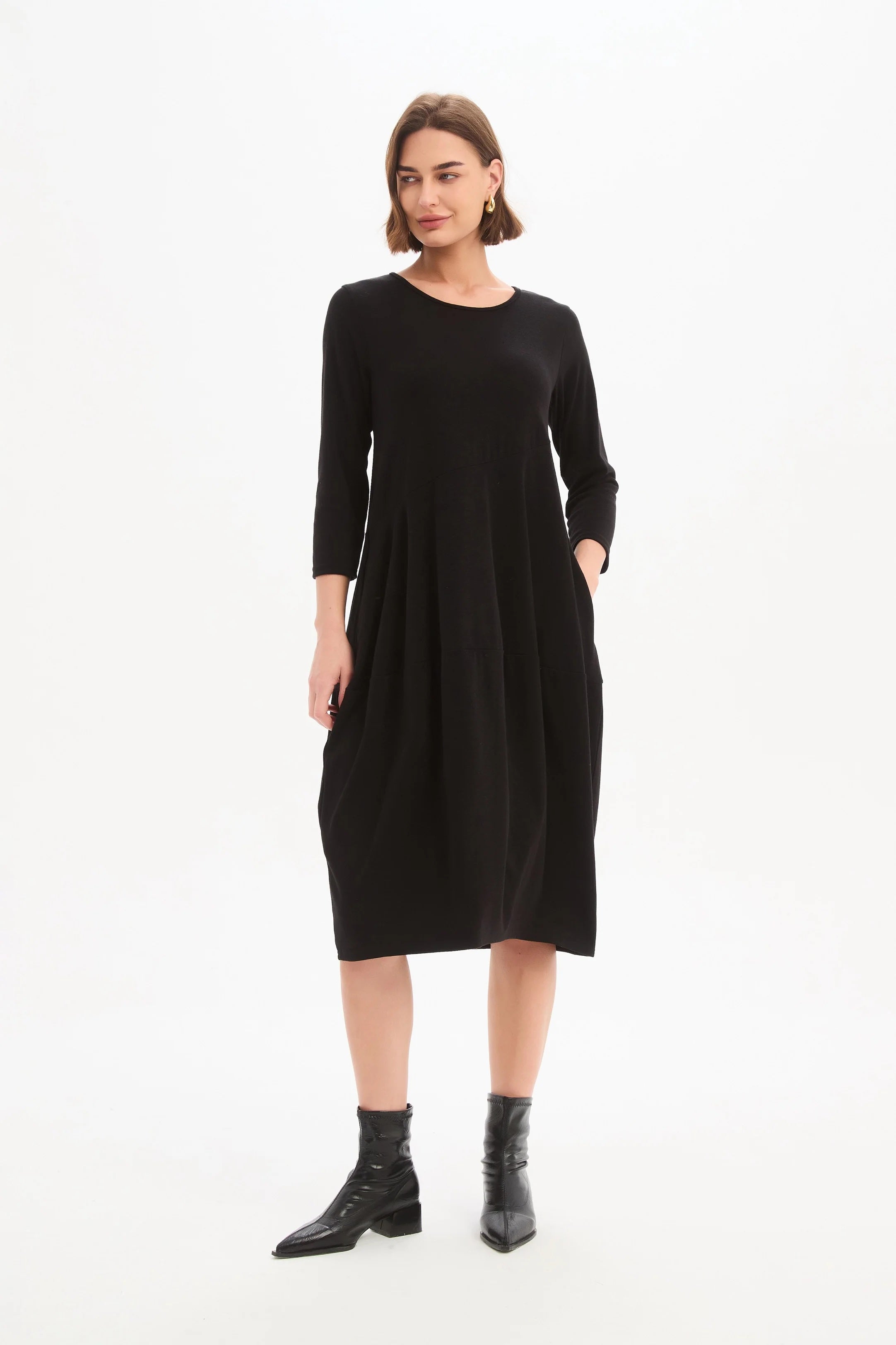 Diagonal Seam Knit Dress