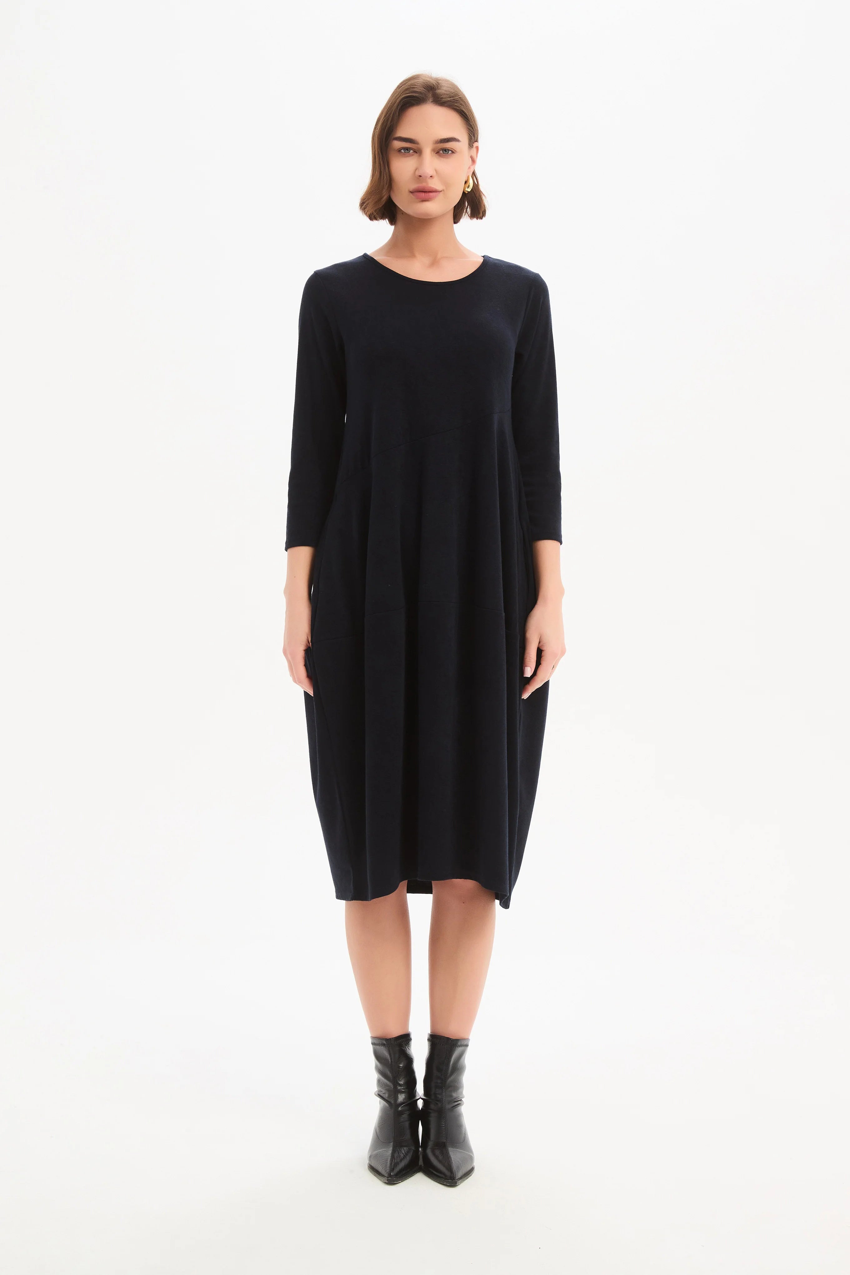 Diagonal Seam Knit Dress