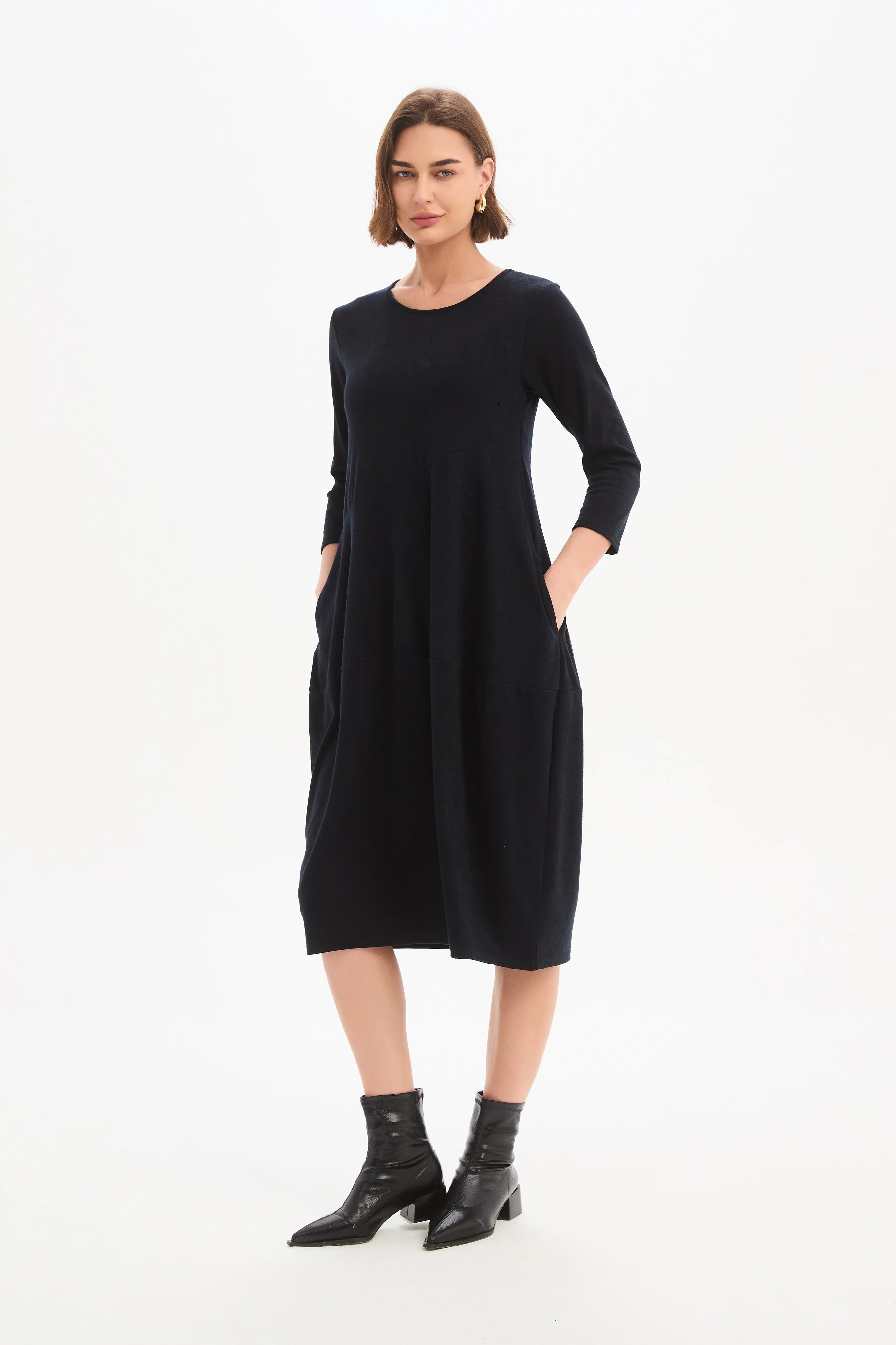 Diagonal Seam Knit Dress